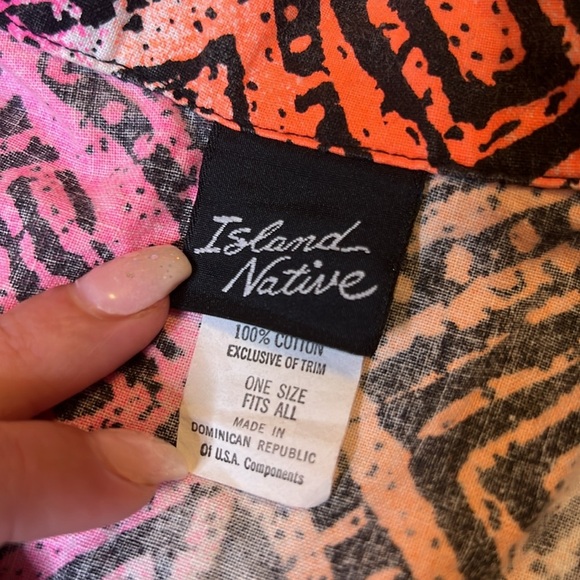 Vintage 90s Island Native Hawaiian Aztec Print Short Sleeve Button Up Shirt Neon - Picture 5 of 8
